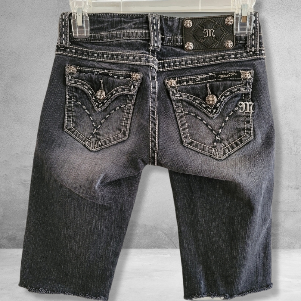 Miss Me Cut-off Shorts, size 25